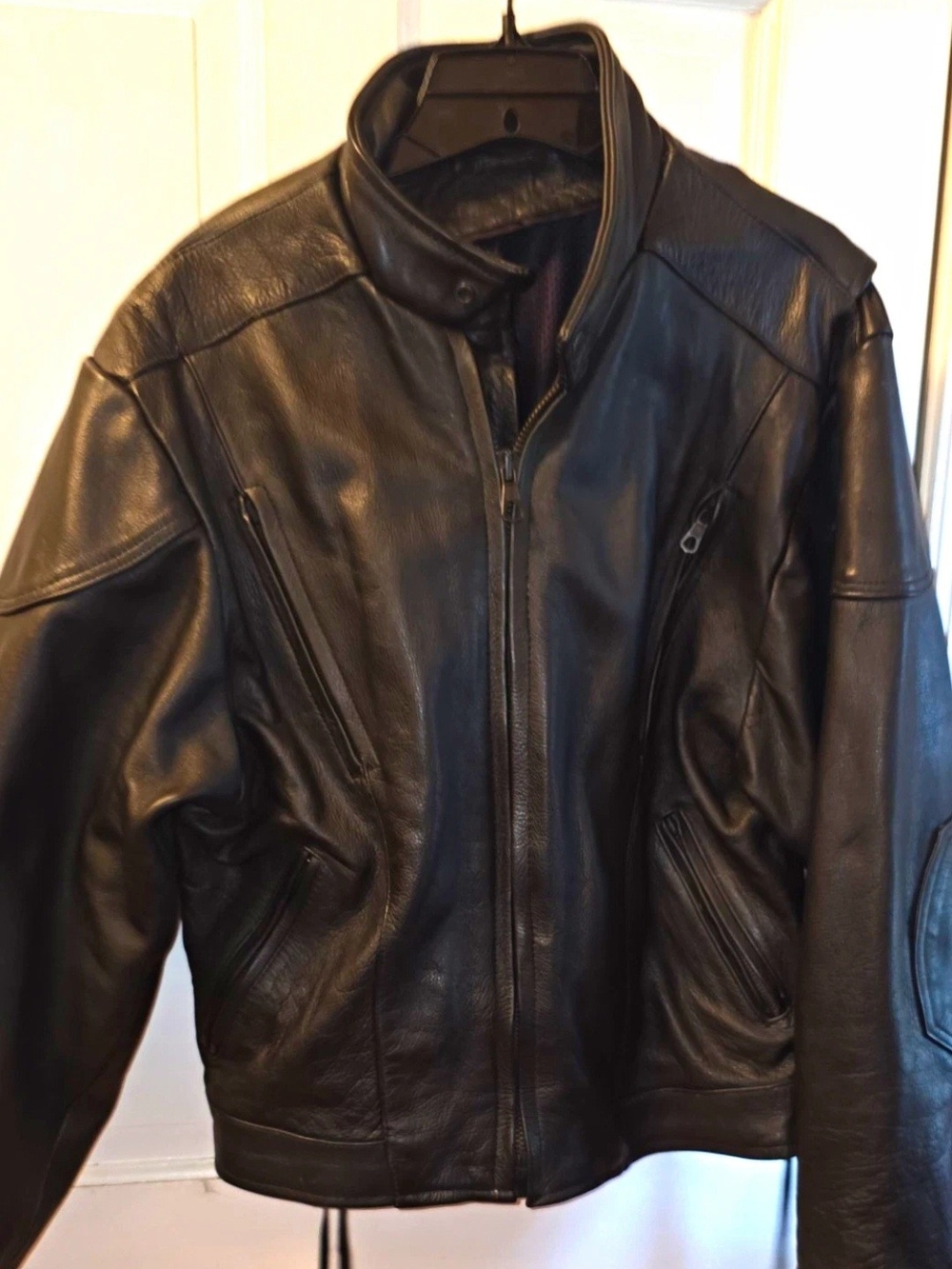Women’s XL Black Leather Motorcycle Jacket Vented Padded Back Side Lace Biker